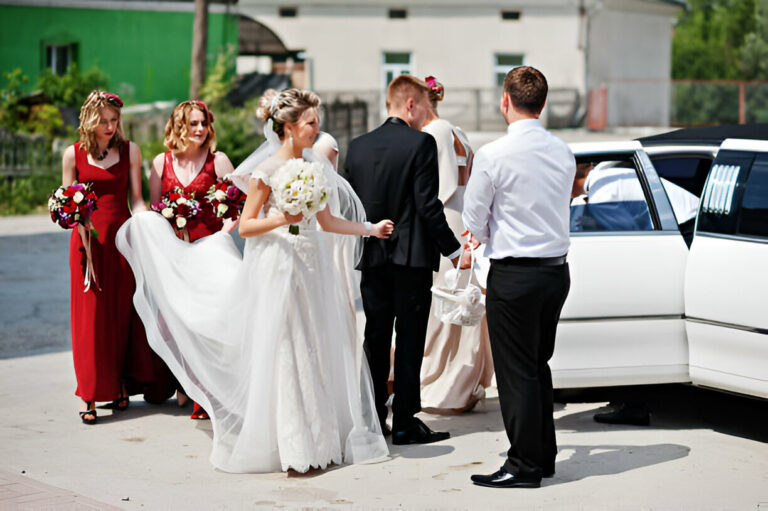 wedding limo for couple